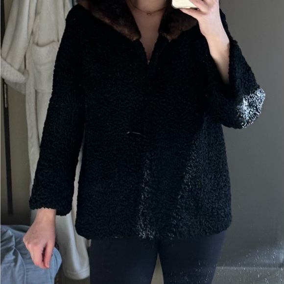 VINTAGE LAMB FUR JACKET - Picture 8 of 9